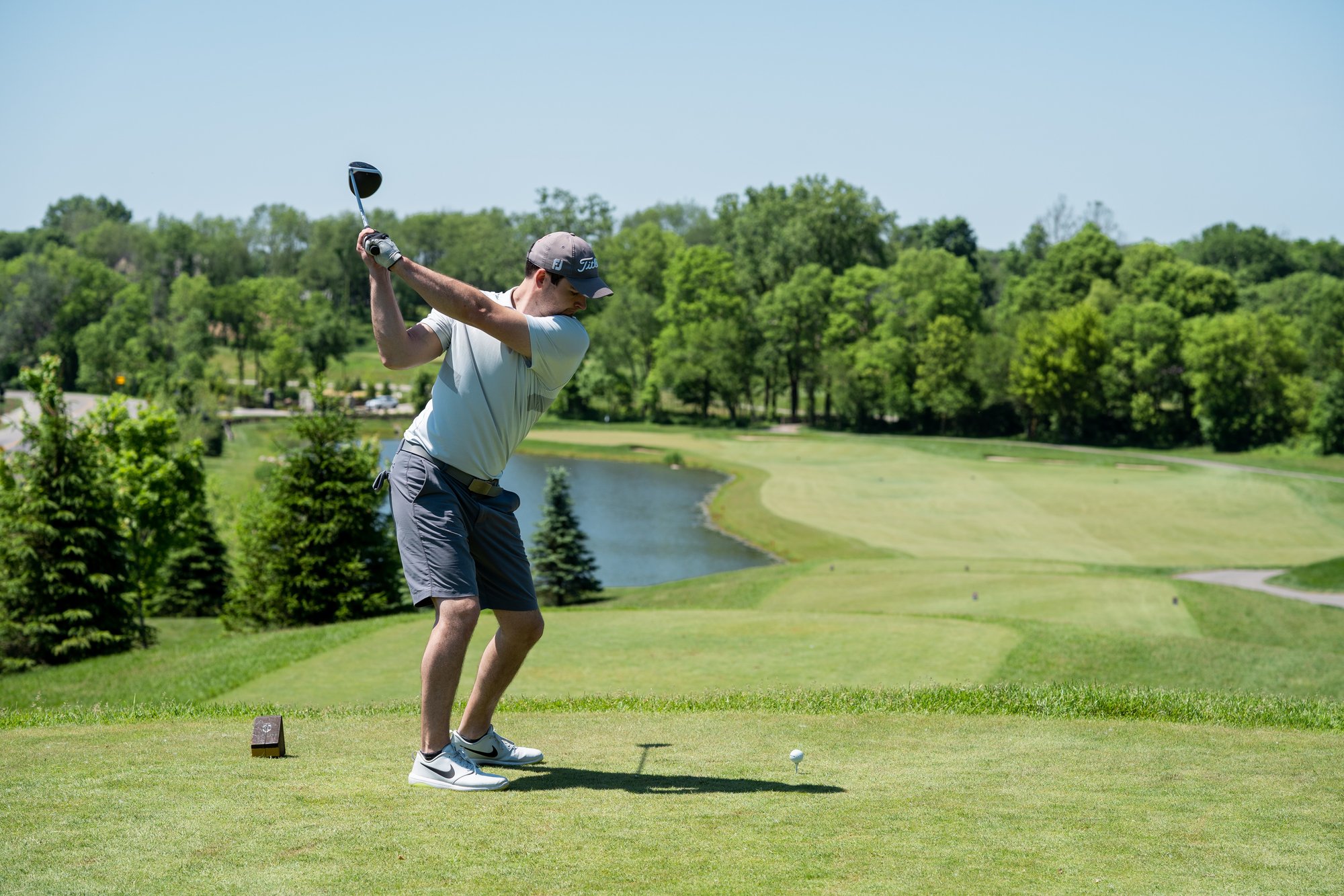 PropertyLoop Real Estate Agent Playing Golf With The Time That He Has Saved From Working 